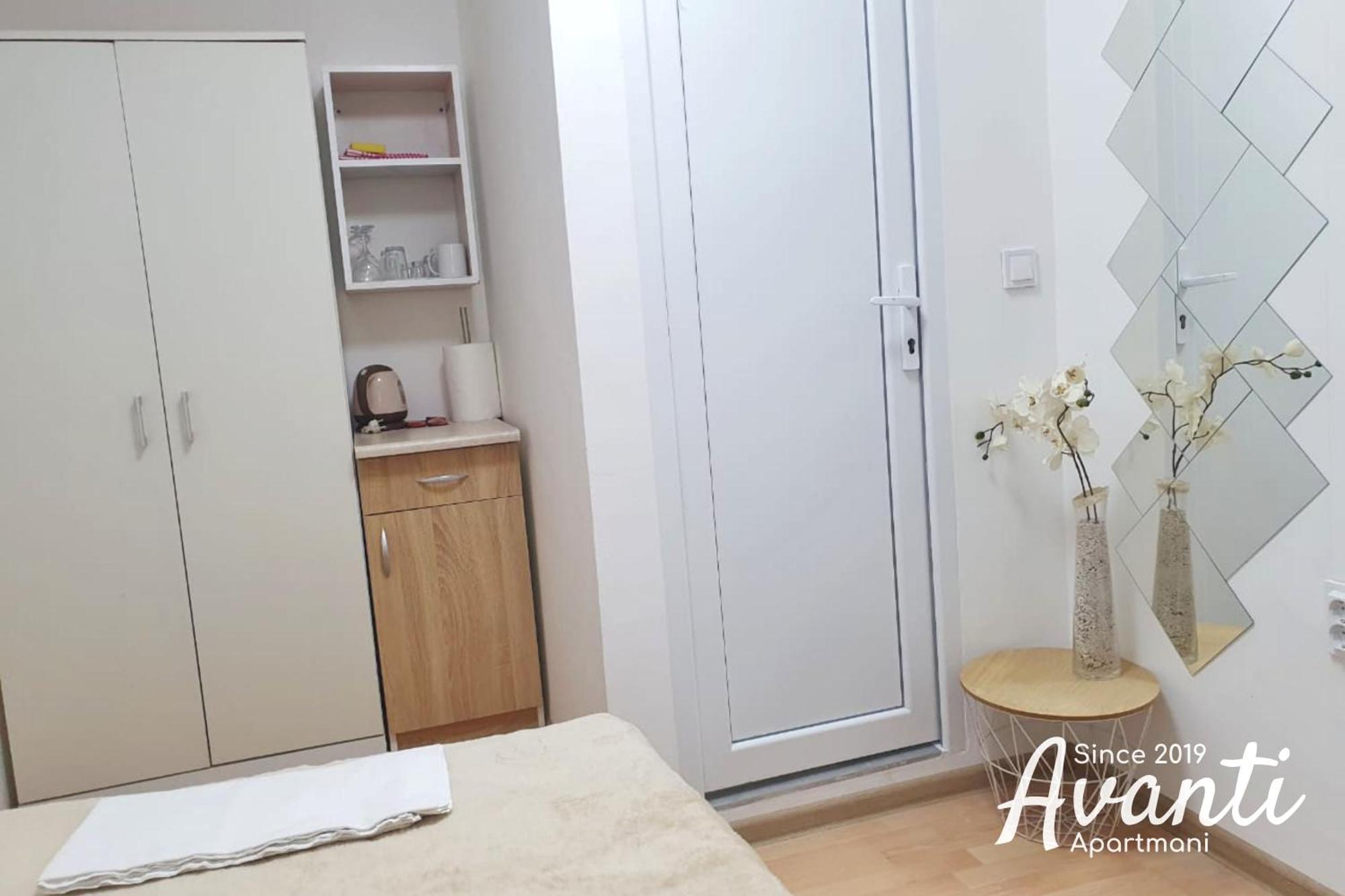 Apartmani Avanti Becici 객실 사진